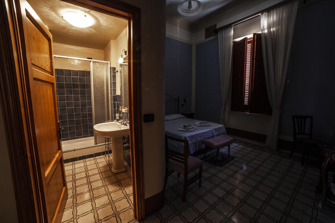 Hotel Moorings 3*