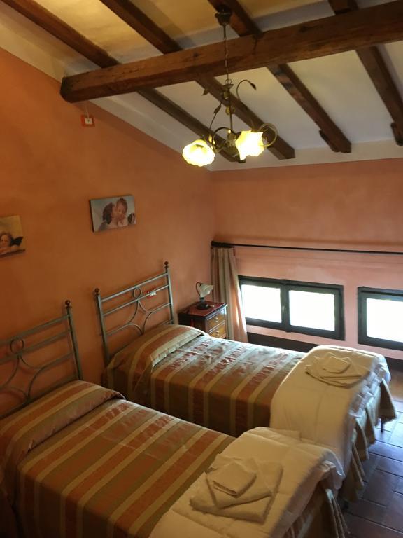 Moorings Barga